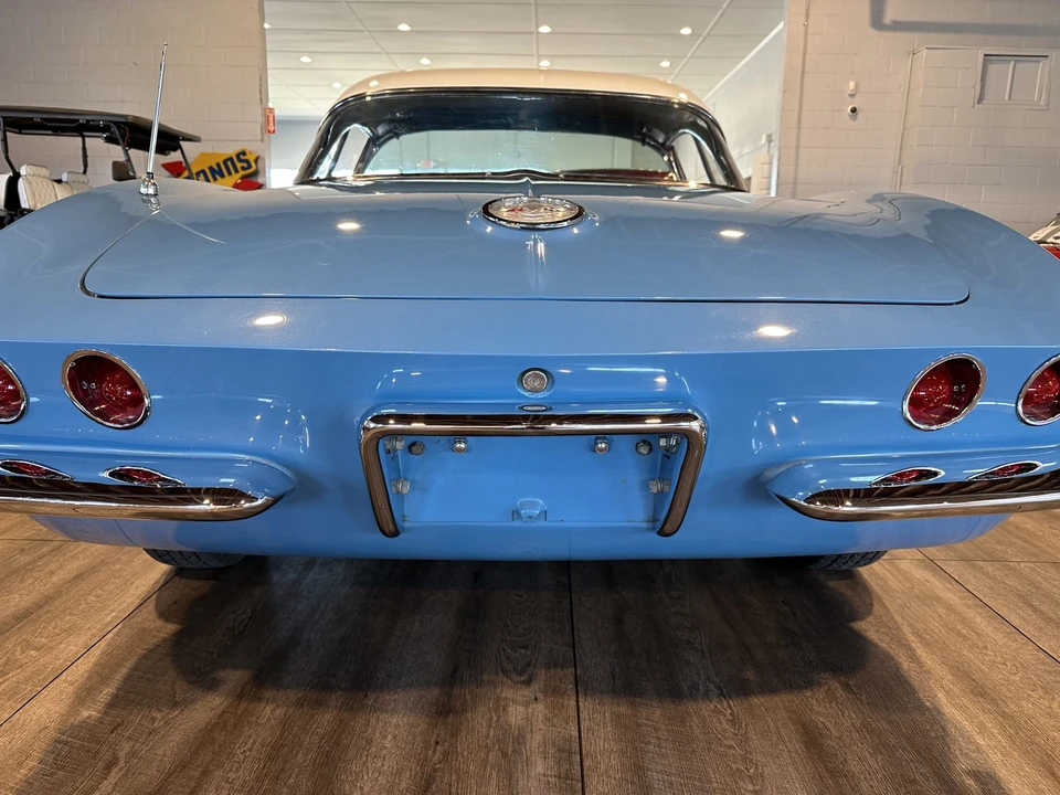 1961 Chevrolet Corvette C1 - Image 30 of 31
