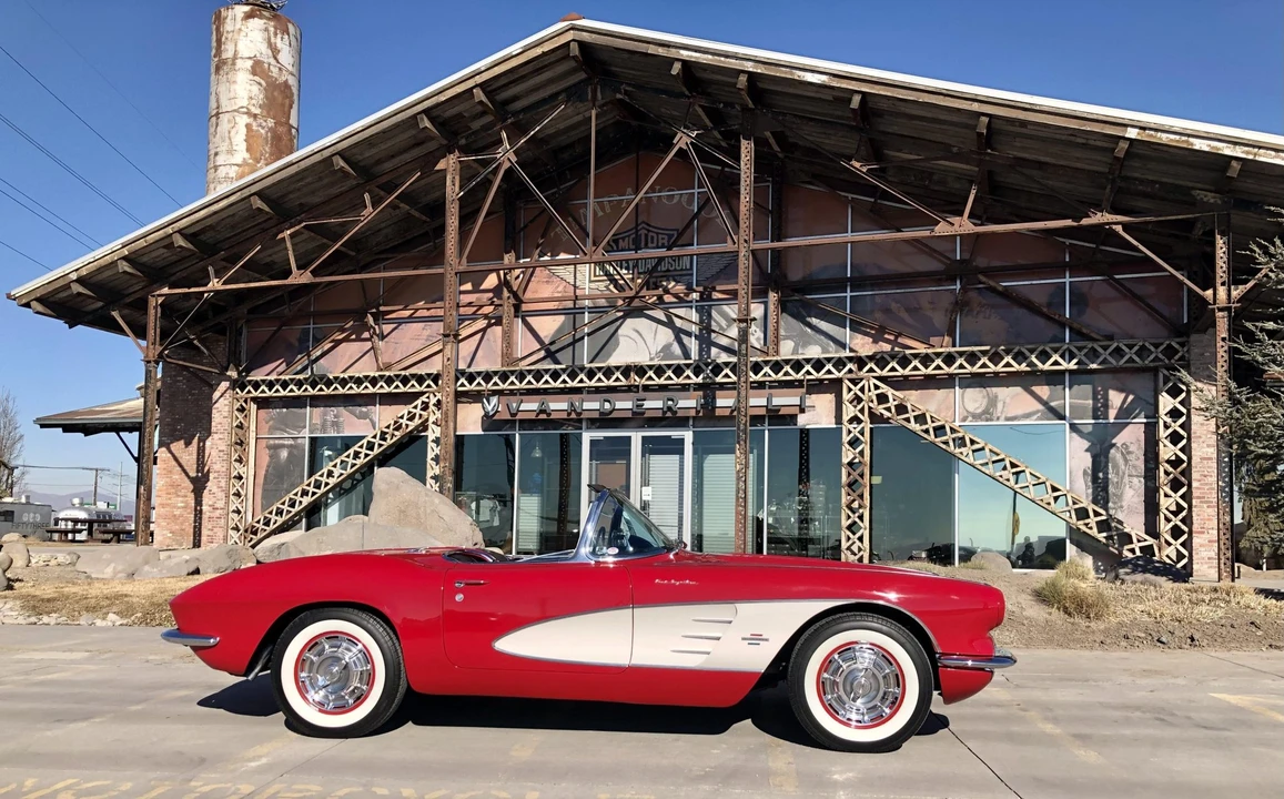 1961 Chevrolet Corvette C1 - Image 15 of 31