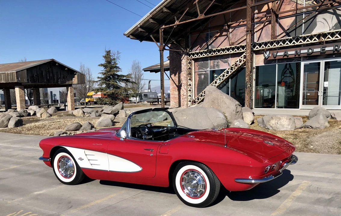 1961 Chevrolet Corvette C1 - Image 19 of 31