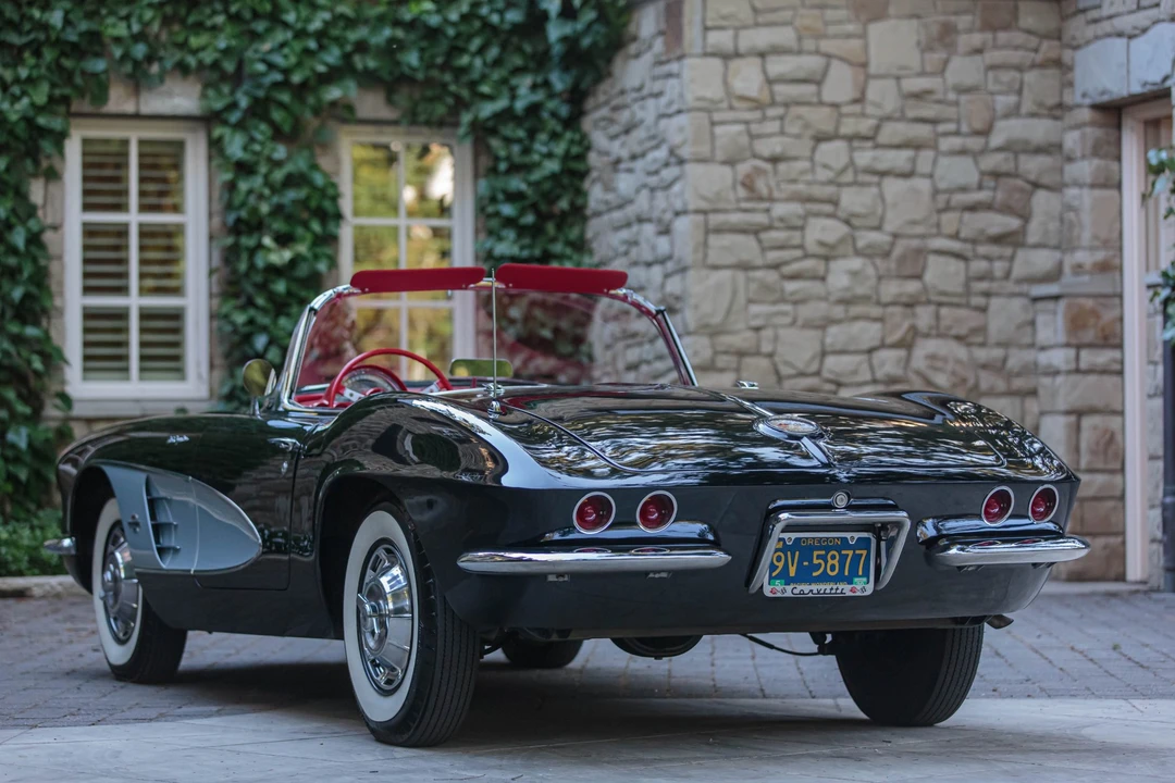 1961 Chevrolet Corvette C1 - Image 31 of 31