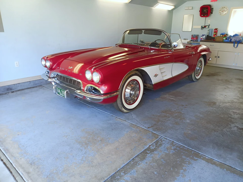 1961 Chevrolet Corvette C1 - Image 2 of 31