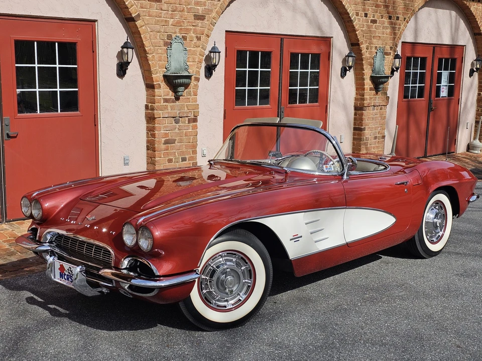 1961 Chevrolet Corvette C1 - Image 2 of 31