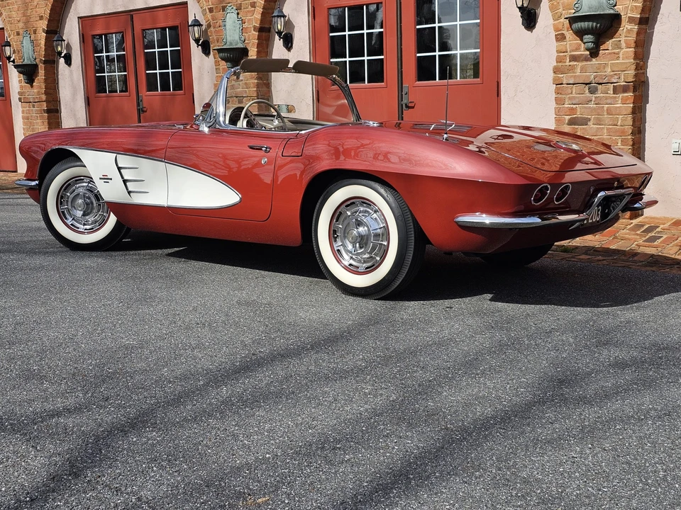 1961 Chevrolet Corvette C1 - Image 31 of 31