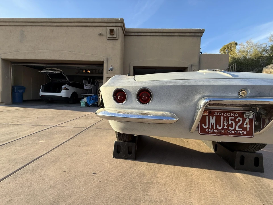 1961 Chevrolet Corvette C1 - Image 16 of 31