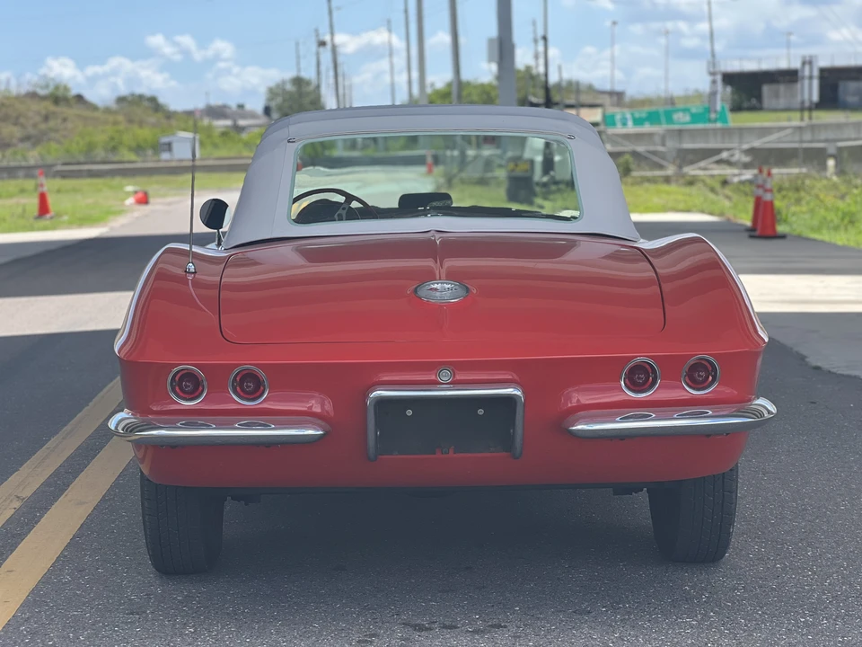 1961 Chevrolet Corvette C1 - Image 29 of 31
