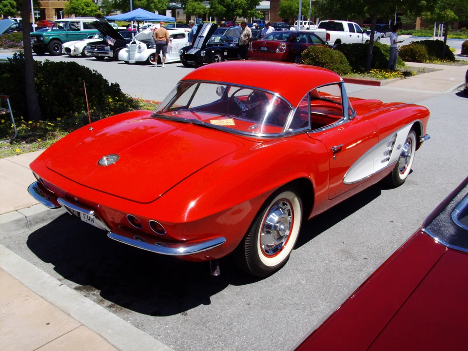 1961 Chevrolet Corvette C1 - Image 10 of 31