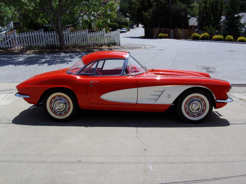1961 Chevrolet Corvette C1 - Image 11 of 31