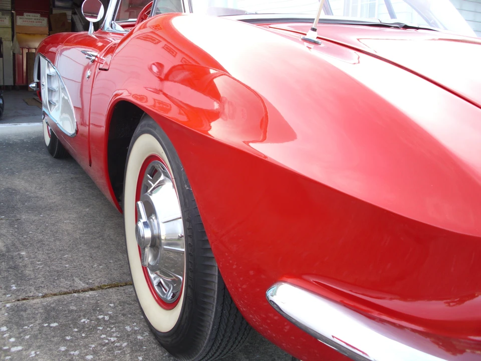 1961 Chevrolet Corvette C1 - Image 18 of 31