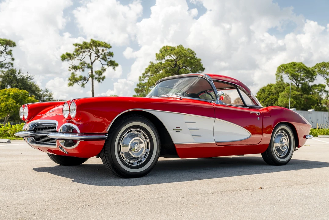 1961 Chevrolet Corvette C1 - Image 2 of 31