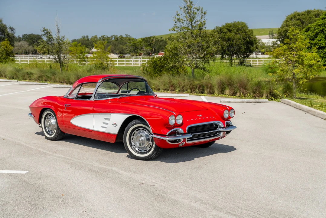 1961 Chevrolet Corvette C1 - Image 5 of 31