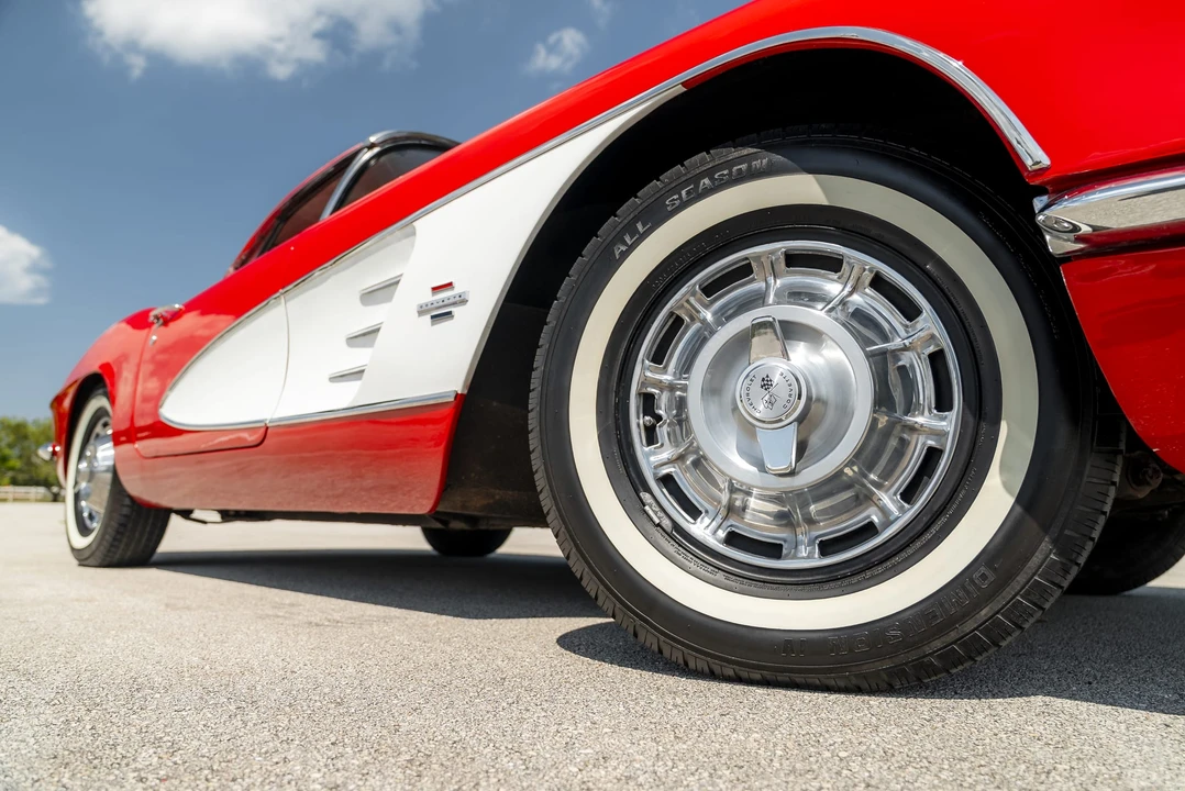 1961 Chevrolet Corvette C1 - Image 30 of 31