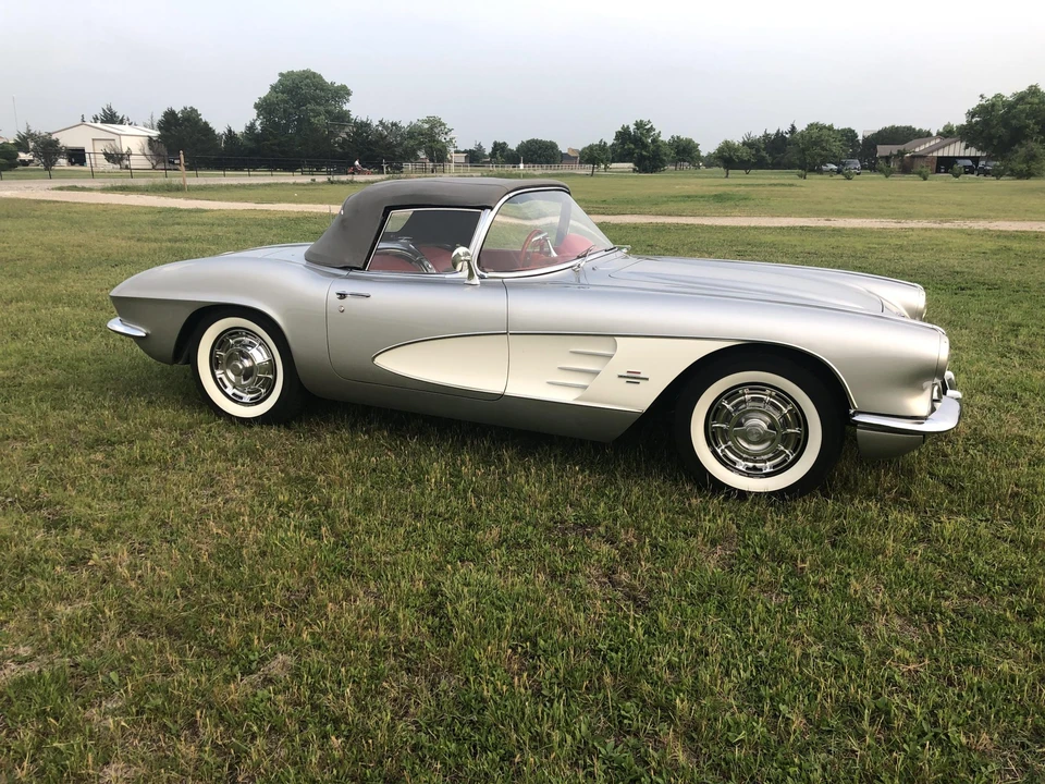 1961 Chevrolet Corvette C1 - Image 17 of 31