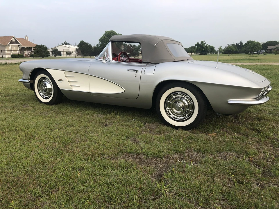 1961 Chevrolet Corvette C1 - Image 8 of 31