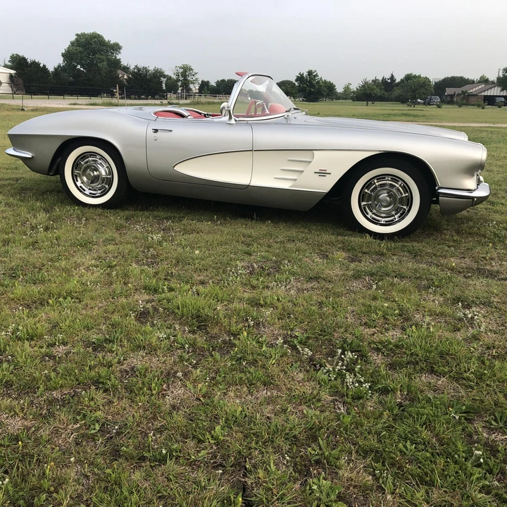 1961 Chevrolet Corvette C1 - Image 16 of 31