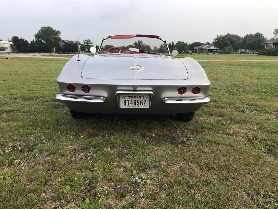 1961 Chevrolet Corvette C1 - Image 13 of 31