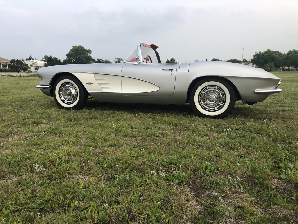 1961 Chevrolet Corvette C1 - Image 6 of 31