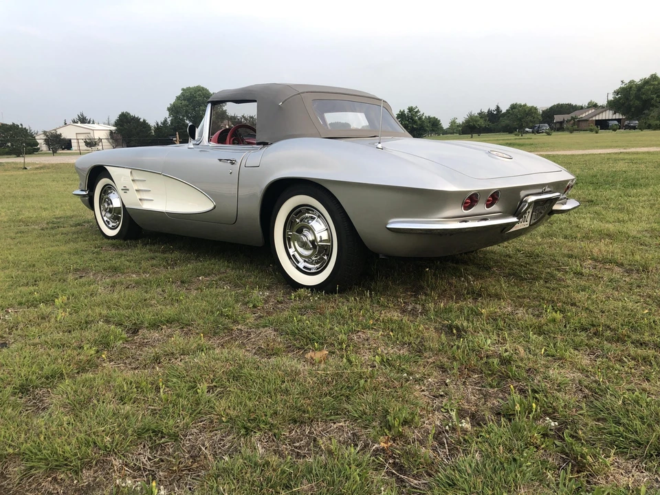 1961 Chevrolet Corvette C1 - Image 9 of 31