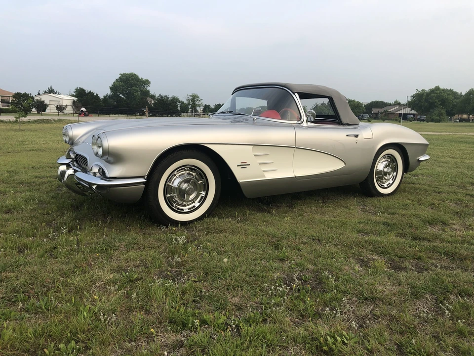1961 Chevrolet Corvette C1 - Image 2 of 31