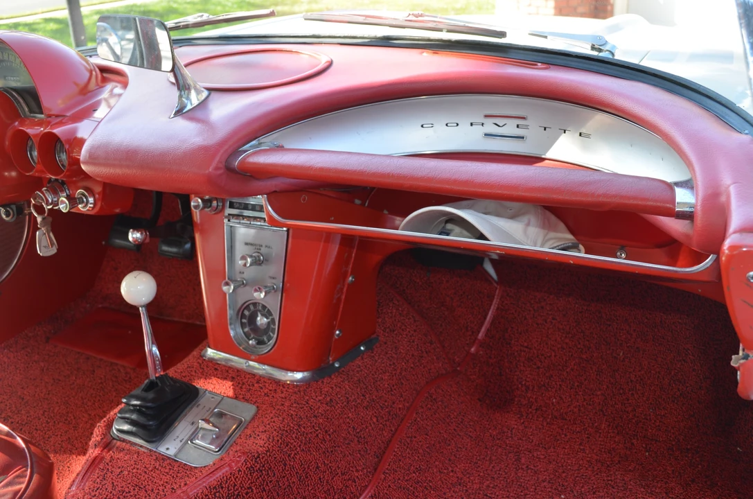 1961 Chevrolet Corvette C1 - Image 25 of 31