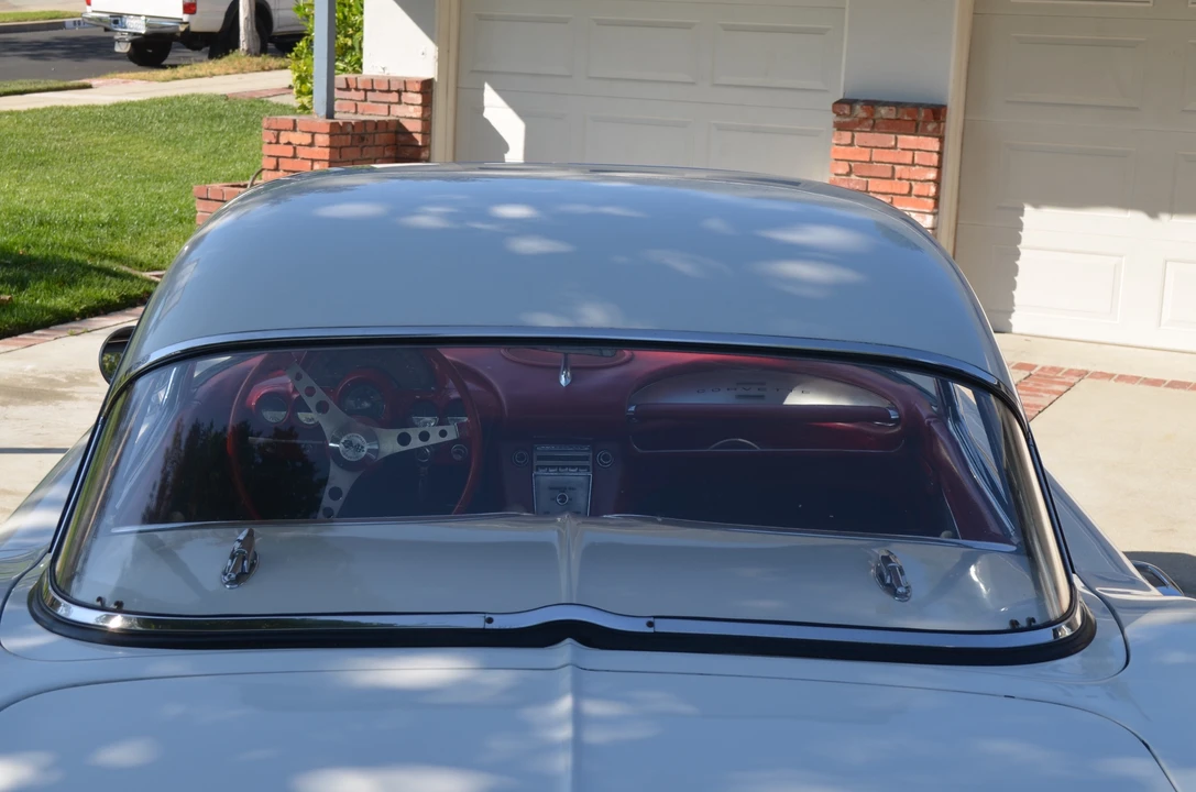 1961 Chevrolet Corvette C1 - Image 16 of 31