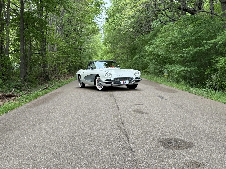 1961 Chevrolet Corvette C1 - Image 5 of 31