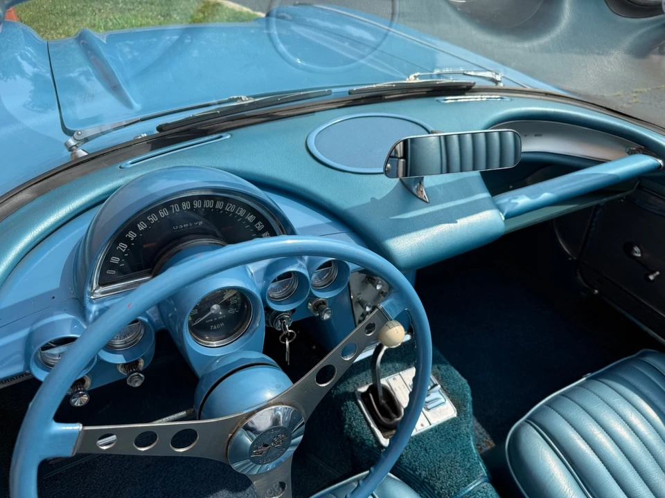 1961 Chevrolet Corvette C1 - Image 30 of 31