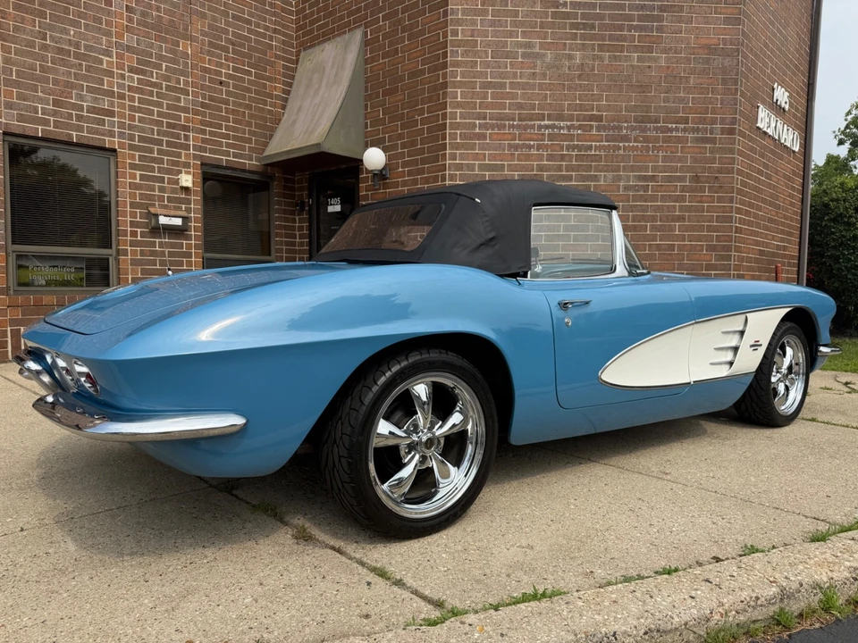 1961 Chevrolet Corvette C1 - Image 14 of 31