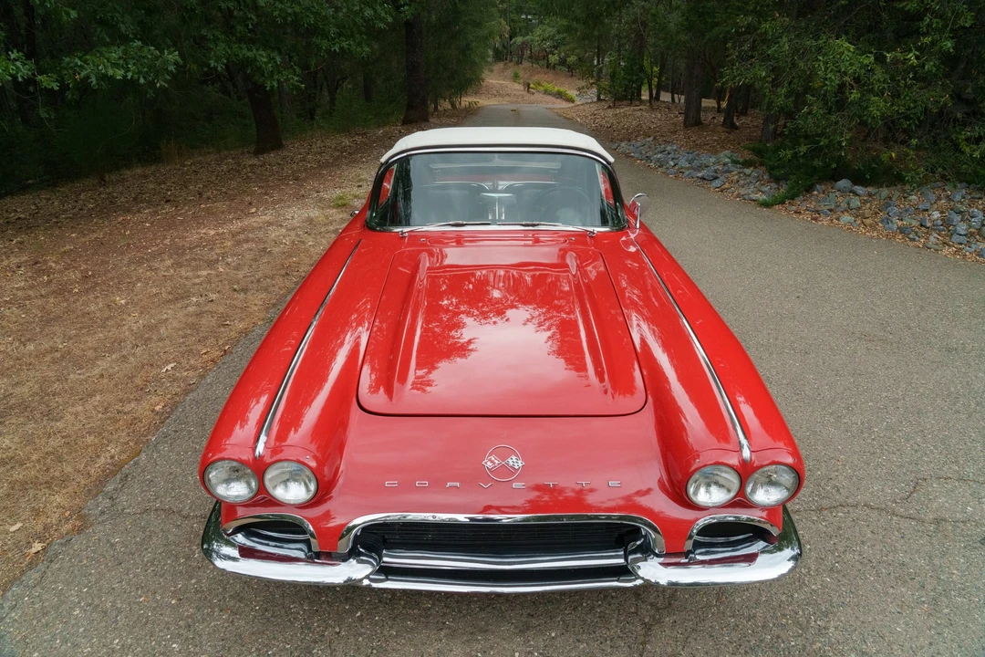 1961 Chevrolet Corvette C1 - Image 15 of 31