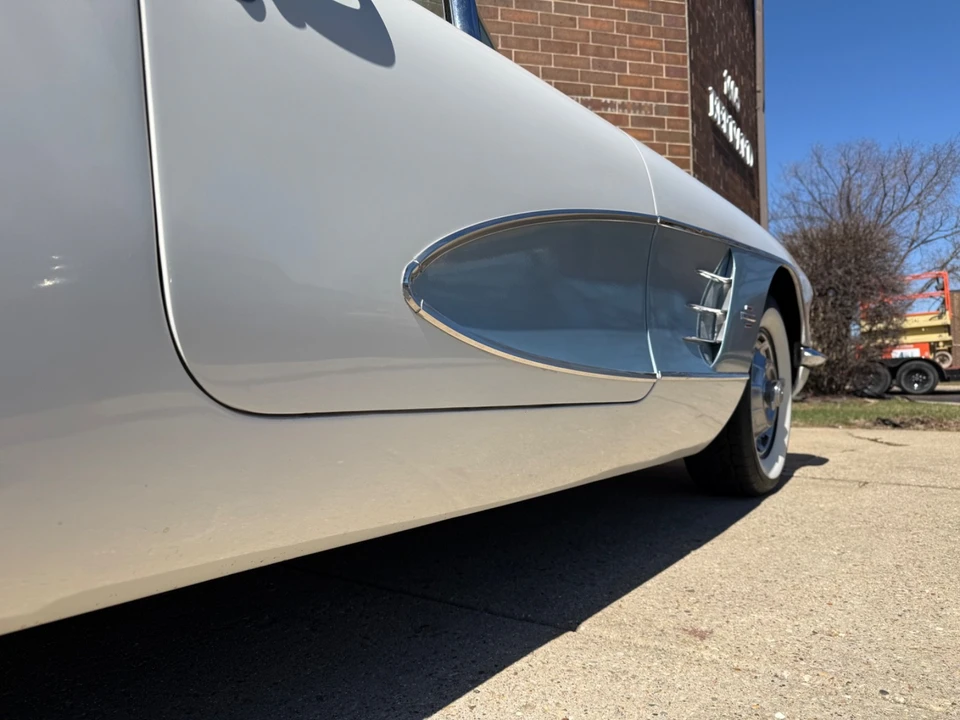 1961 Chevrolet Corvette C1 - Image 14 of 21