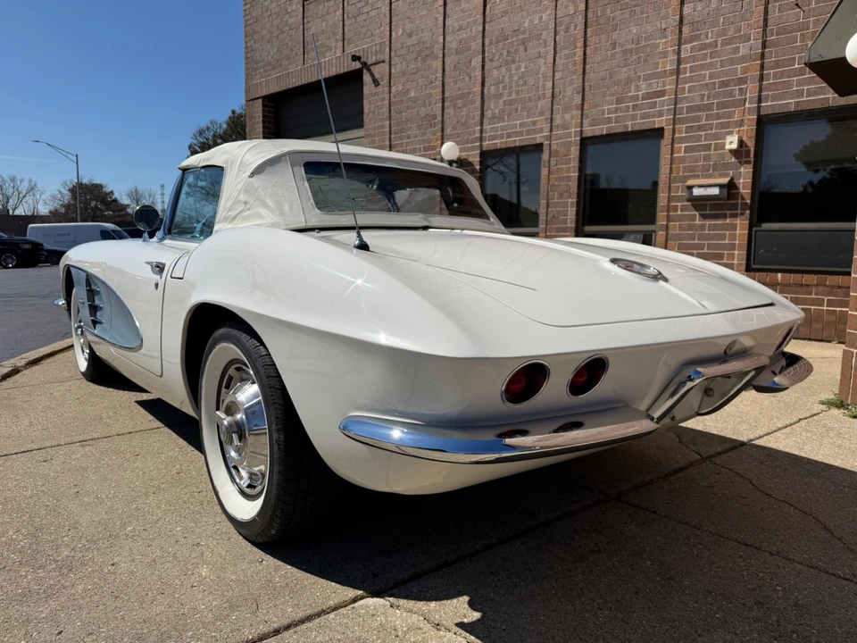 1961 Chevrolet Corvette C1 - Image 7 of 21