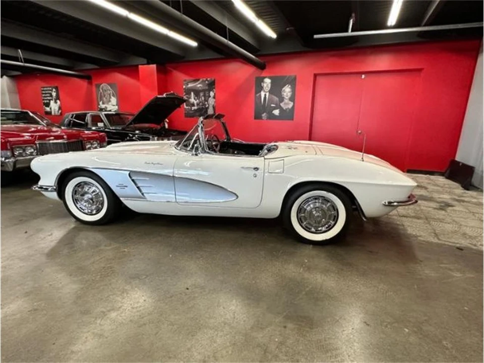 1961 Chevrolet Corvette C1 - Image 19 of 26