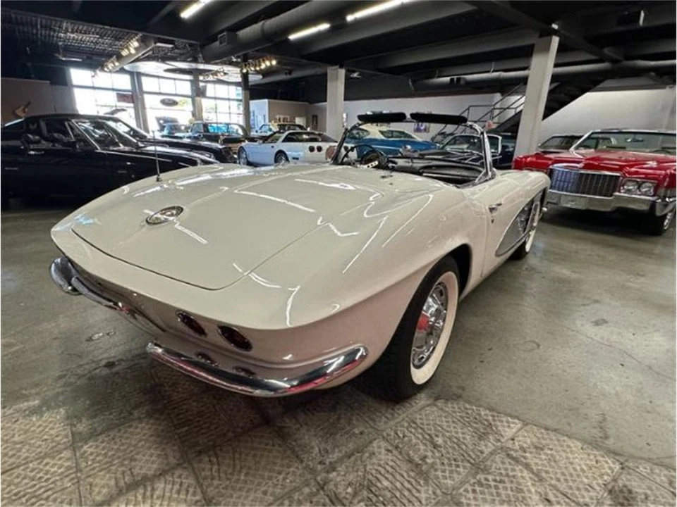 1961 Chevrolet Corvette C1 - Image 22 of 26