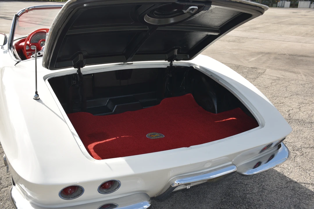 1961 Chevrolet Corvette C1 - Image 13 of 16