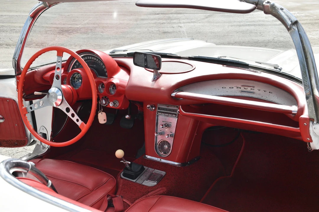 1961 Chevrolet Corvette C1 - Image 10 of 16