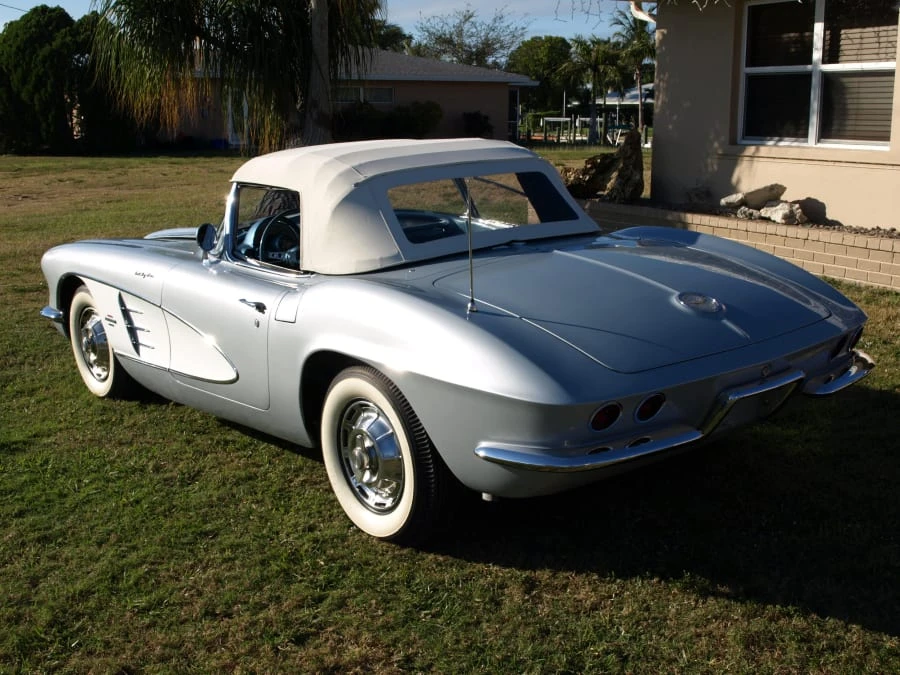 1961 Chevrolet Corvette C1 - Image 2 of 7