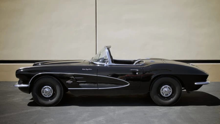 1961 Chevrolet Corvette C1 - Image 2 of 12