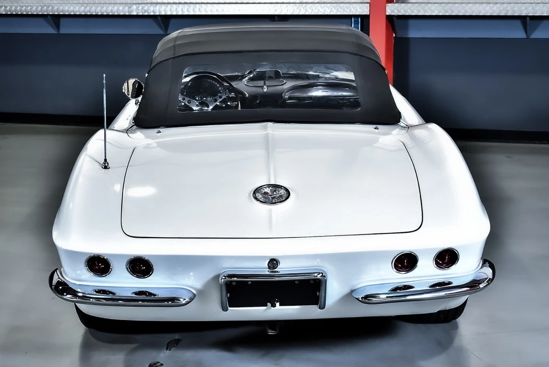 1961 Chevrolet Corvette C1 - Image 28 of 30