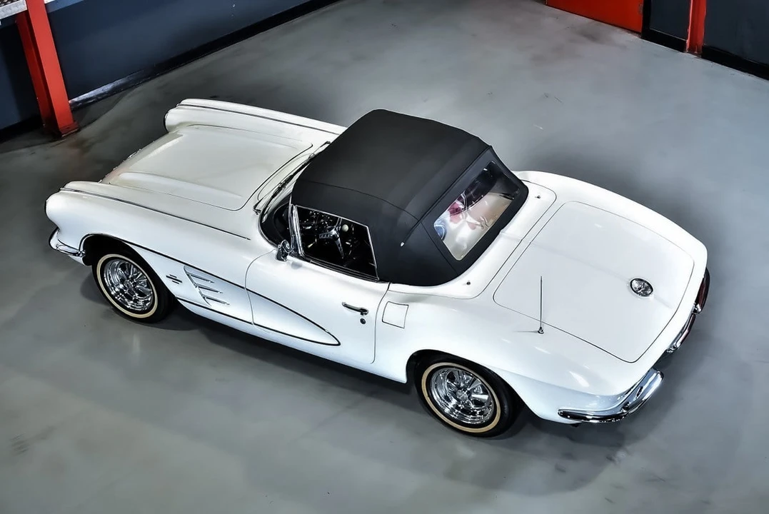 1961 Chevrolet Corvette C1 - Image 25 of 30