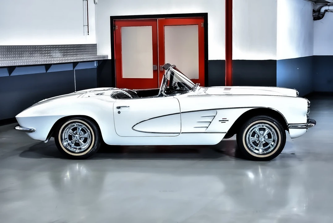1961 Chevrolet Corvette C1 - Image 13 of 30