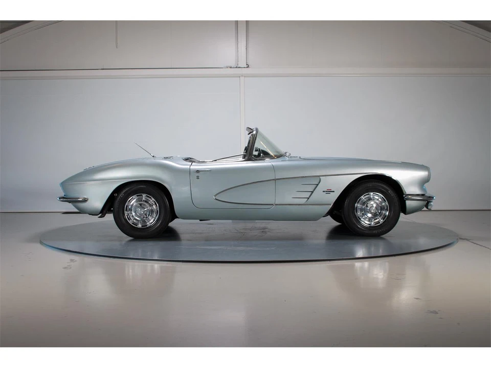 1961 Chevrolet Corvette C1 - Image 10 of 31