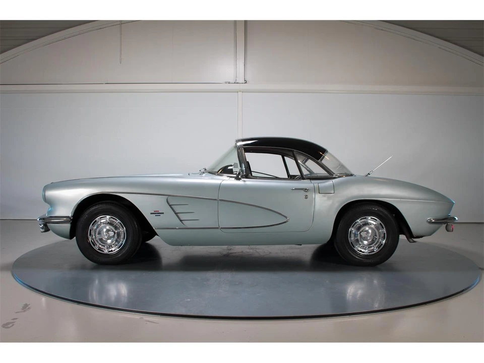 1961 Chevrolet Corvette C1 - Image 13 of 31