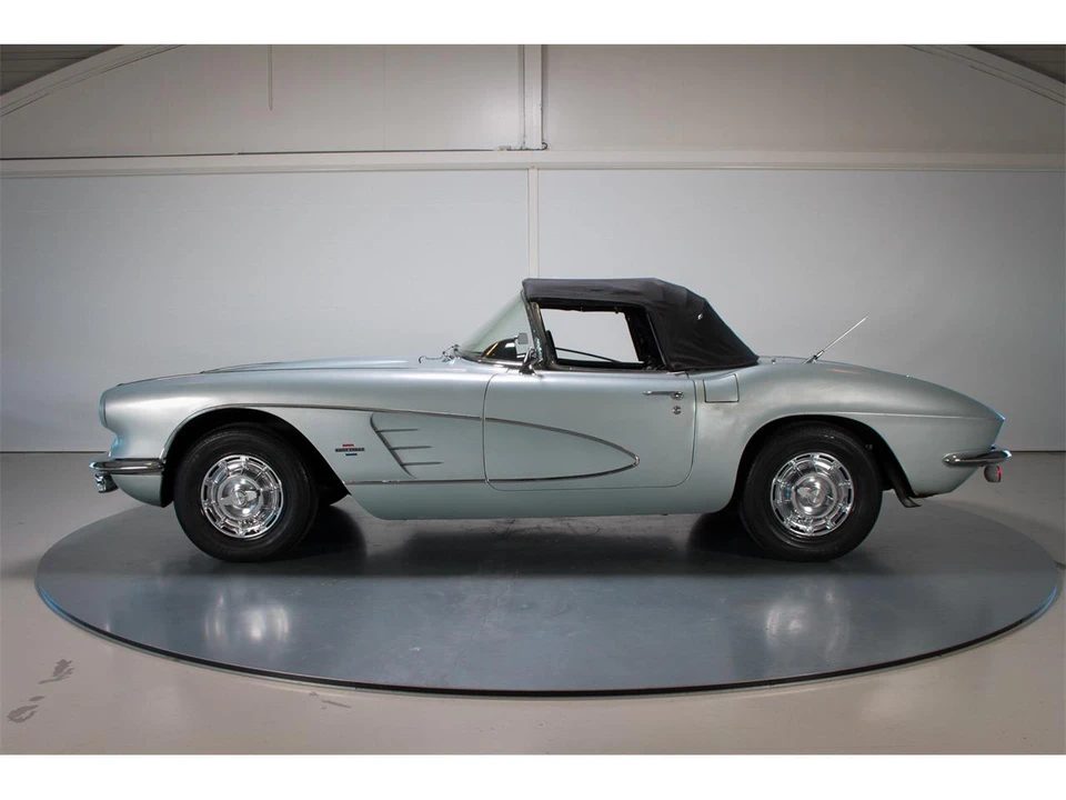 1961 Chevrolet Corvette C1 - Image 15 of 31
