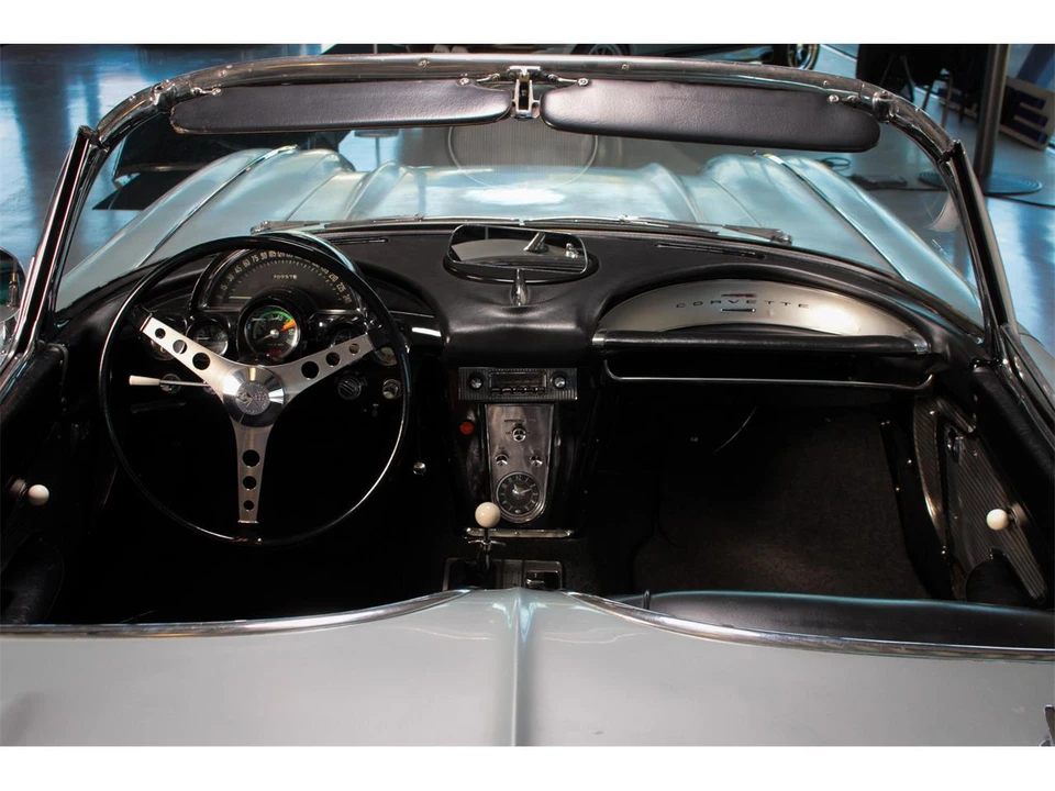 1961 Chevrolet Corvette C1 - Image 30 of 31