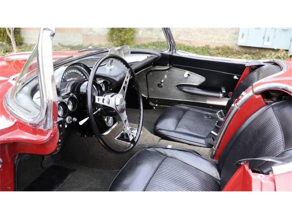 1961 Chevrolet Corvette C1 - Image 15 of 21