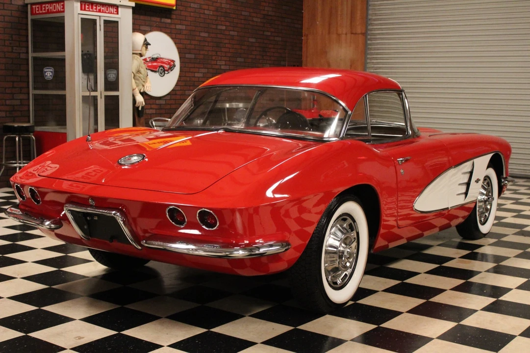 1961 Chevrolet Corvette C1 - Image 15 of 21