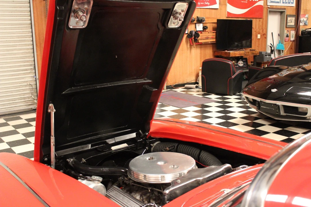 1961 Chevrolet Corvette C1 - Image 18 of 21