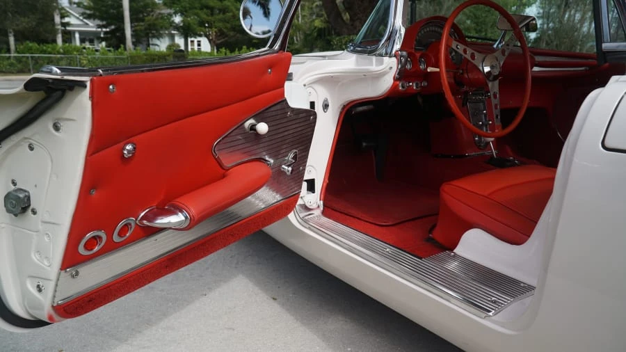 1961 Chevrolet Corvette C1 - Image 21 of 23