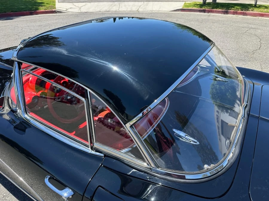 1961 Chevrolet Corvette C1 - Image 19 of 29