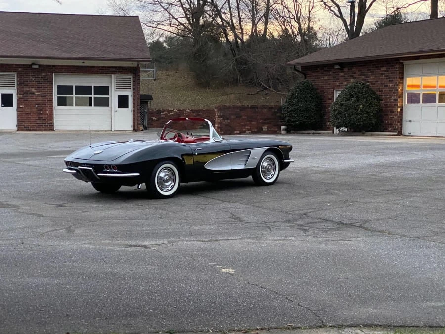 1961 Chevrolet Corvette C1 - Image 8 of 10
