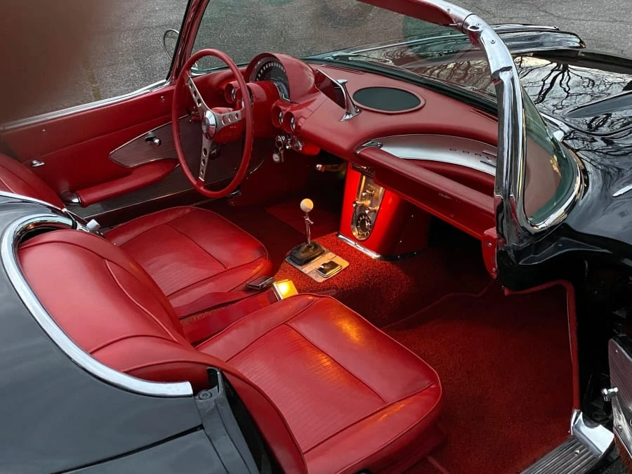 1961 Chevrolet Corvette C1 - Image 4 of 10